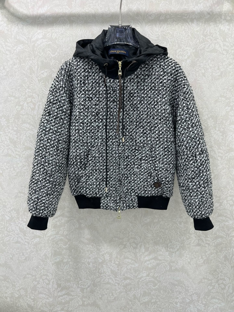 l0vis Vvtt0n outwear